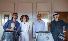 Il ceramista marsigliese Olivier Zol in visita alla mostra di Peverelli e Picasso di Mondovì