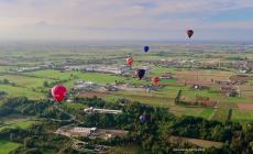 Il cielo di Mondovì colorato dalle mongolfiere olandesi
