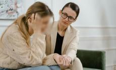 «Aumenta il dolore mentale dei nostri ragazzi, i social moltiplicano la vulnerabilità». INTERVISTA al primario di Neuropsichiatria