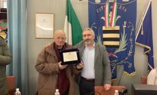 Ceva ha premiato Silvio Amerio, storico vigile del fuoco volontario 