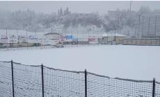 Calcio: la neve e la pioggia fanno saltare molte partite domenicali
