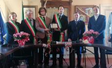 VIDEO - La consegna della targa di "Città Presidenziale" a Carrù, paese natale di Einaudi