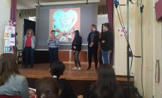Due classi di San Michele premiate per il concorso “A scuola di dono”