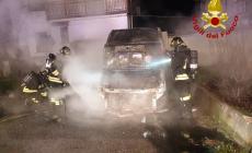 Ceva: furgone distrutto dalle fiamme, intervento di vigili del fuoco e carabinieri