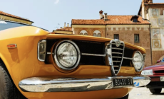 Mondovì, piazza Maggiore: Raduno auto d'epoca, settima edizione