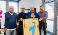 San Michele: nuovo quadro su Nini Rosso consegnato al sindaco