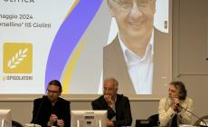 Veltroni a Mondoví: “La speranza della politica non sta nei social, ma nella bellezza della democrazia”
