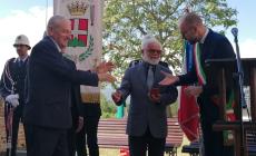 VIDEO - 2 giugno, la consegna della medaglia all'ex dipendente del Comune di Mondovì Gianpiero Andreis