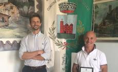 Monastero: il saluto allo storico cantoniere e autista del Comune