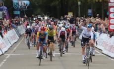 Ciclismo: Balsamo tiene testa a Wiebes al Simac Tour
