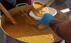 VIDEO - Tutti in coda a Dogliani aspettando di degustare la Cisrà 2024