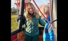 La campionessa e conduttrice Margherita Granbassi in volo in mongolfiera su Mondovì. Domenica le immagini su Linea Verde