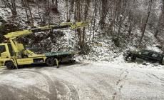 Frabosa Soprana: auto fuori strada sulla via per Corsaglia