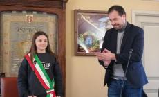 VIDEO - Primo consiglio comunale dei ragazzi di Carrù: Marta Voena ha giurato da sindaco