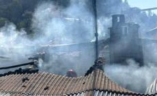 Incendio in via Rosa Govone a Mondovì Breo: inagibili soffitta e appartamento secondo piano