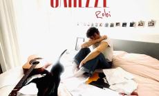 Clavesana, "Robi" Ballauri: «Il mio primo album “Carezze” è dedicato a chi non smette mai di sognare»