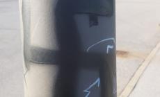 Mondovì, atti vandalici nel quartiere Altipiano, anche la svastica su un palo: “Telecamere ci aiuteranno a scoprire i colpevoli, ma siamo rattristati da queste notizie”