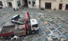 Ceva: piazza Vittorio Emanuele II si rifà il trucco. Torna il lastricato al posto dei rattoppi in bitume