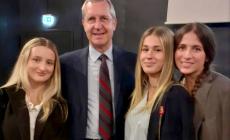 Studentesse dei Licei alla Camera dei Deputati: il podcast “La seduta è aperta”