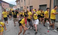 VIDEO - Delirio a Bastia Mondovì: impazza il Carnevale Estivo 2025!