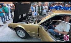 "Mondovì Motori": presentazione dell'edizione 2025. Tra Flavio Briatore, le auto d'epoca, i camion e la Ferrari restaurata
