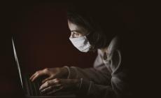 “Le mie foto social in pasto alla piattaforma sessuale sul web”