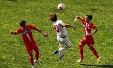 Calcio: Monregale lotta un tempo col Cuneo, ma cede 3-1, Piazza capolista solitaria