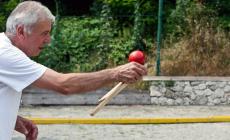 Tra birilli, trottole e stoccafissi volanti: a Farigliano è tempo di “Ghita!” 