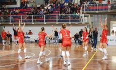Il Puma ruggisce all&rsquo;esordio: Mondov&igrave; Volley doma Palau in tre set