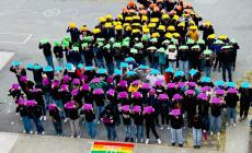 Salpata da Carrù la nave arcobaleno della pace