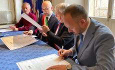 Mondovì sigla il suo primo gemellaggio internazionale: arte, giovani e valori europei al centro della giornata