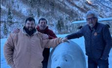 L’orso bianco dell’assessore-artista di Farigliano Andrea Bertone al Forte di Vinadio