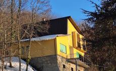 Cambiati tutti gli infissi nelle ex scuole, sede della Pro Loco