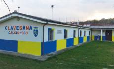 Un tocco di colore agli spogliatoi del campo da calcio di Clavesana 