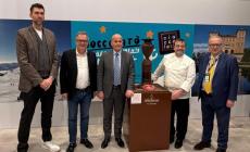 Silvio Bessone realizza la replica in cioccolato della Coppa Italia di Basket