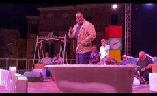 L&rsquo;abbraccio di Mondov&igrave; a Malu Mpasinkatu