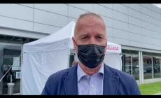 «Mondovì ha un centro vaccinale organizzato benissimo: 600 inoculazioni al giorno». Senatore Bergesio all'hub dell'ex Valauto