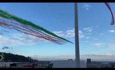Genova torna ad avere il suo ponte: lo spettacolare passaggio delle Frecce Tricolori