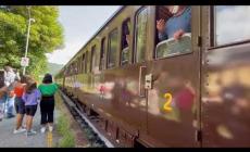 Valle Tanaro: torna, di domenica, il treno storico con i turisti. In stazione a Garessio