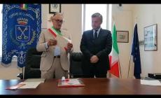 VIDEO - L'Aratro d'Oro del Comune di Clavesana consegnato al presidente della Fondazione Crc Ezio Raviola