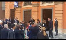 L’arrivo del Presidente Sergio Mattarella ad Alba. L’entusiasmo dei bambini