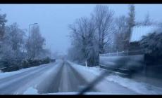 Neve sul Monregalese: la strada tra Vicoforte e Mondov&igrave; Piazza