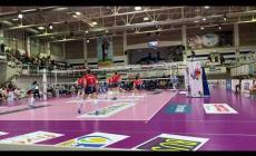 VIDEO - #VolleyA2/f 
AZIONE: #LpmMondovì: servizio Rodriguez, mani out #Tanase