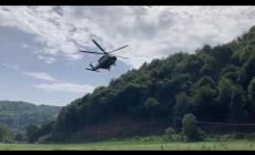 Continuano le ricerche del pluriomicida: da Torre si alza in volo l'elicottero dei carabinieri
