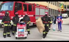 Vigili del Fuoco di Cuneo: i doni ai bimbi ricoverati all'ospedale "Santa Croce"