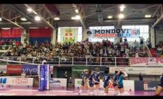 LE IMMAGINI FINALI DEL PRIMO SET: Lpm avanti (25-23)
