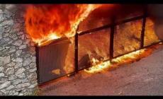 Monastero Vasco: in fiamme il deposito di rifiuti