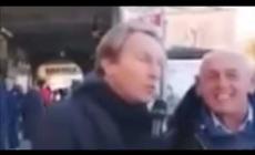 Militello, di Striscia la Notizia, a Mondovì per la rubrica "Striscia lo striscione"