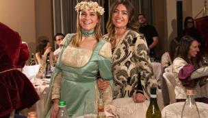 Carlev&eacute;, una cena di gala affollata apre il Carnevale: con il Moro e la B&eacute;la anche i rappresentanti di Regione e Provincia