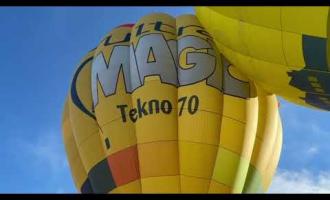 Al Raduno delle Mongolfiere i veicoli storici dell'Aeroclub Torino